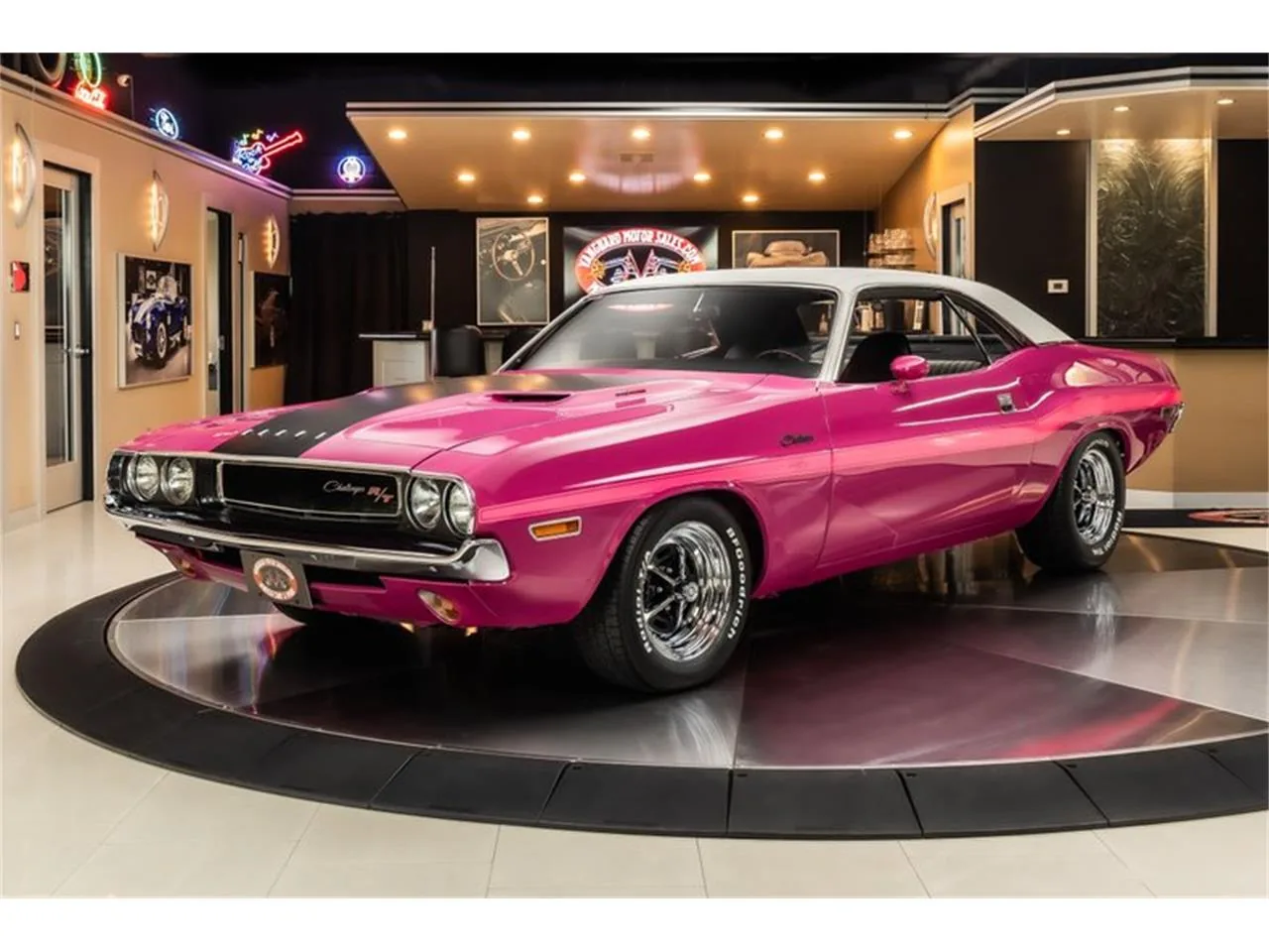 Dodge Challenger R/T 1970 de trois quarts avant