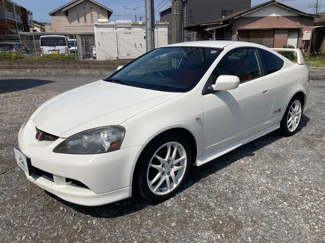 Honda Integra Type R DC2 blanche Championship White de trois quarts avant