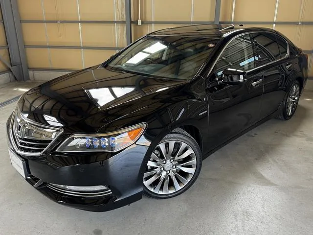 Honda Legend berline de trois quarts avant