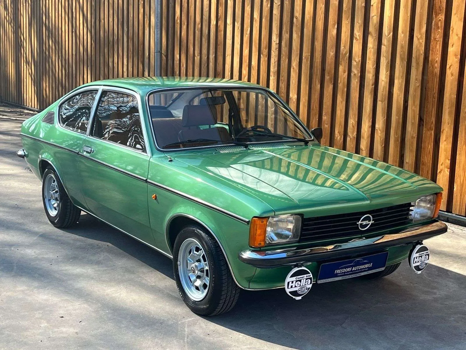 Opel Kadett E GSi de trois quarts avant