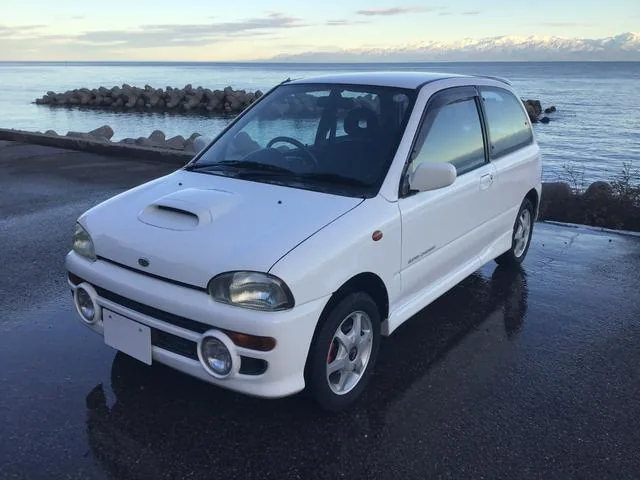 Subaru Vivio RX-R de trois quarts avant